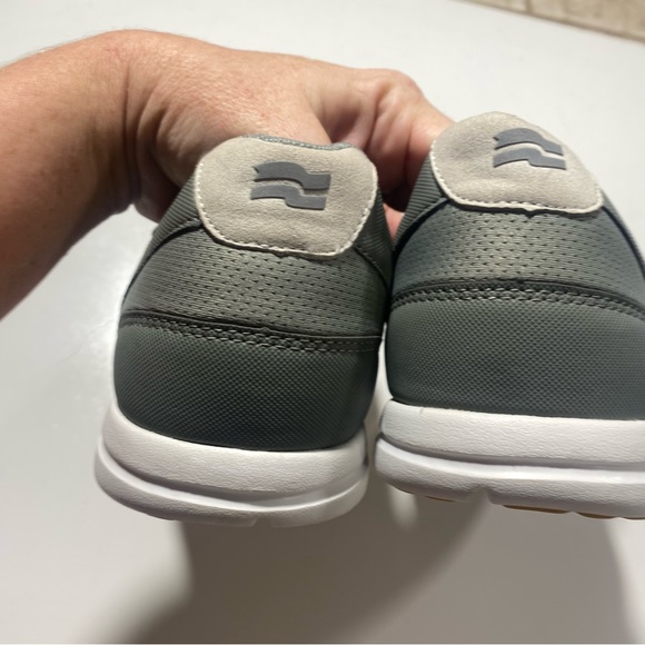 STR/KE MVMNT Two Tone Gray Interval Lightweight Thermal Support Trainer NWOT 12 - Picture 6 of 15